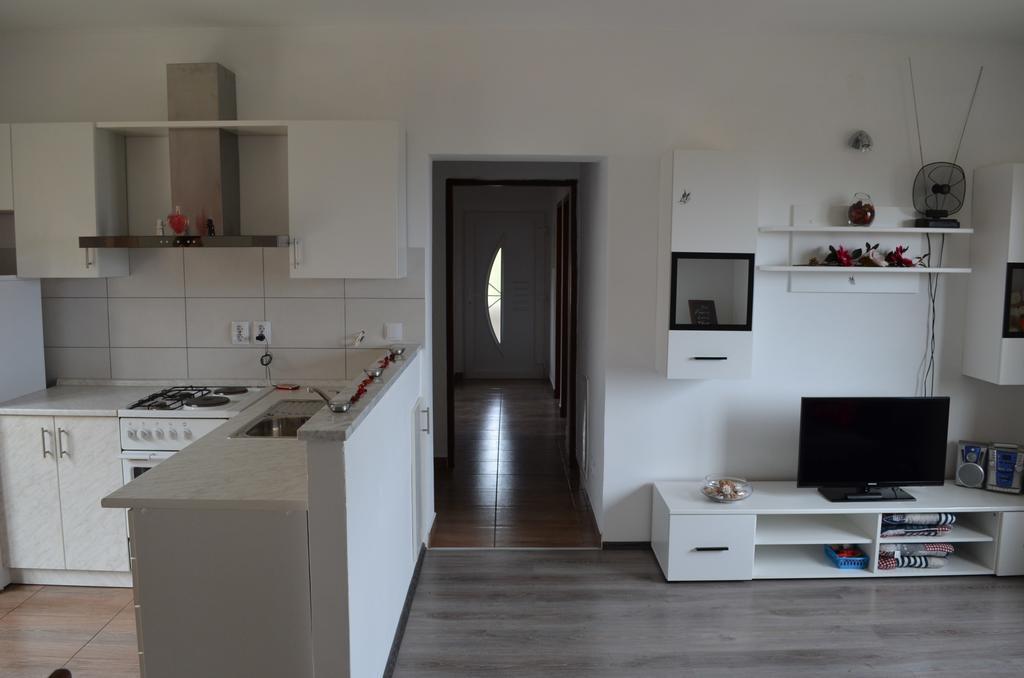Apartments Nina Baška Zewnętrze zdjęcie