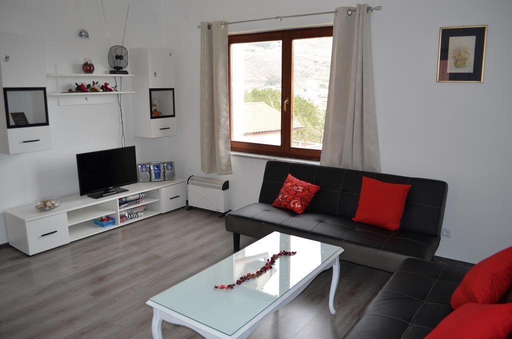 Apartments Nina Baška Zewnętrze zdjęcie